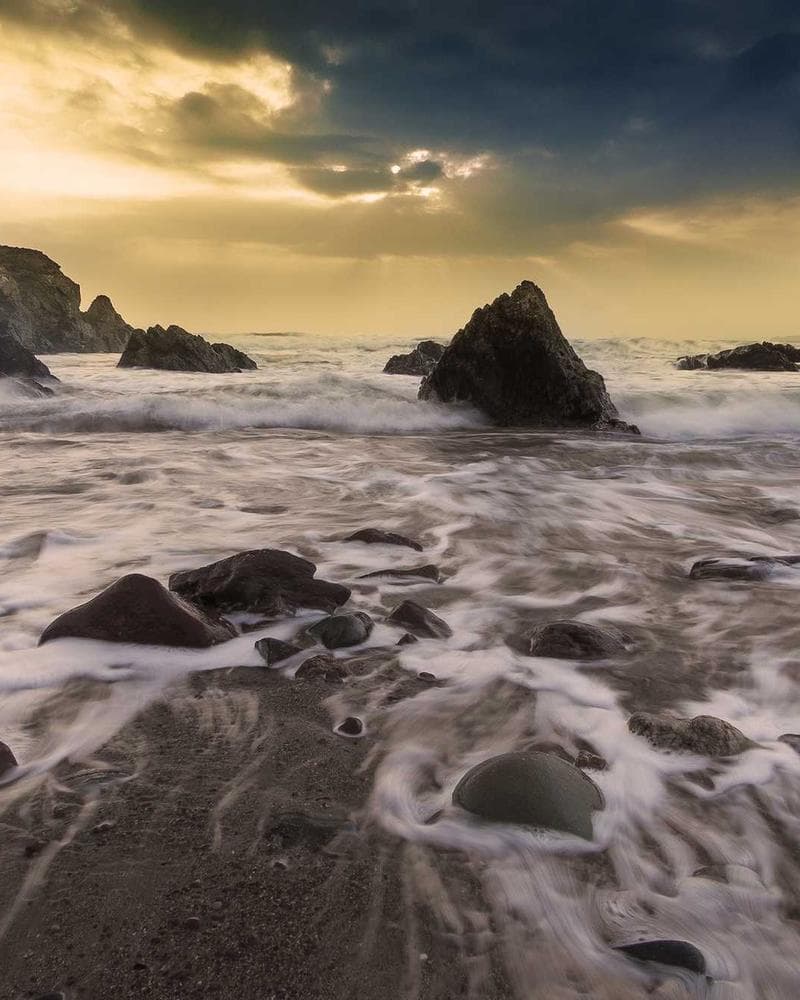 Asy's desk setup